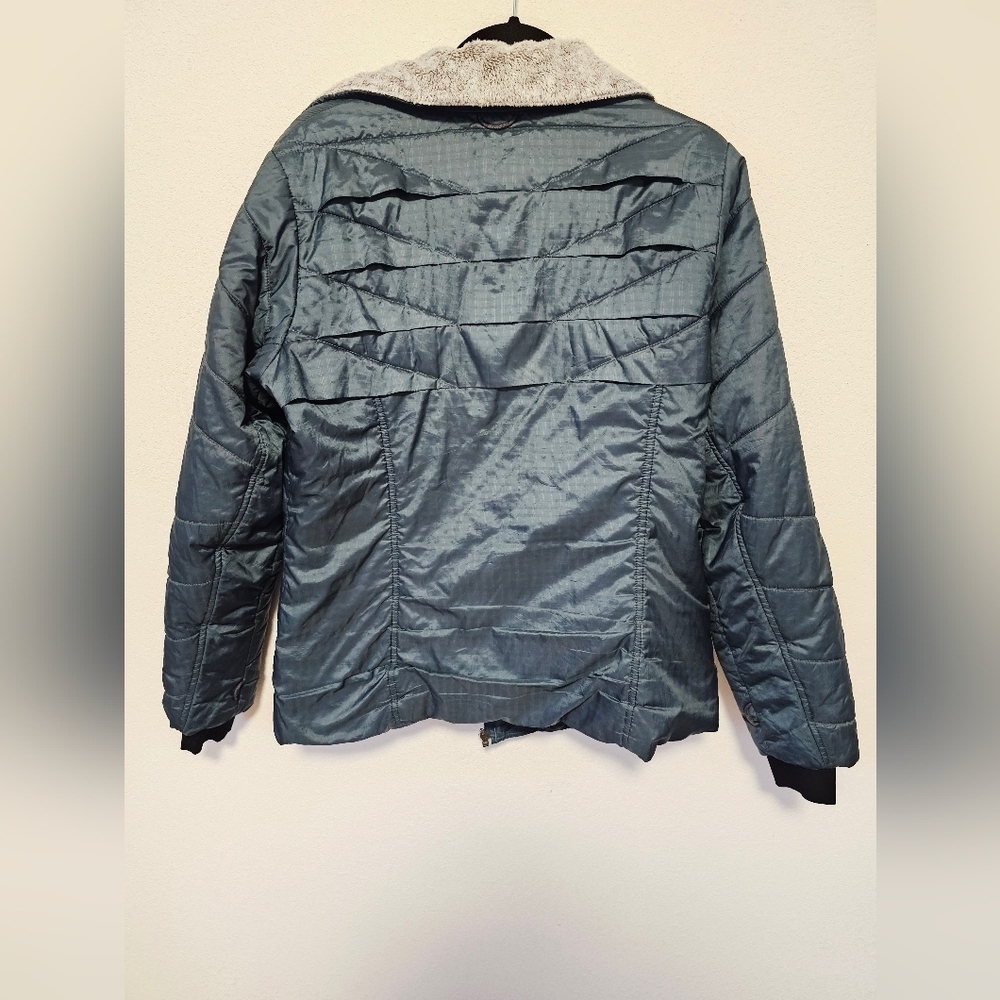 Columbia Interchange Metallic Blue Women's Thermal Jacket size Large *See spot - Picture 10 of 12